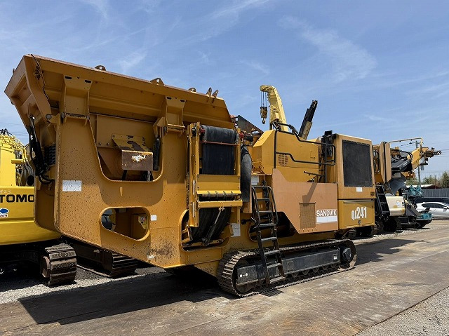 SANDVIK QJ241 - Concasseur mobile: photos 5 SANDVIK QJ241 - Concasseur mobile: photos 5