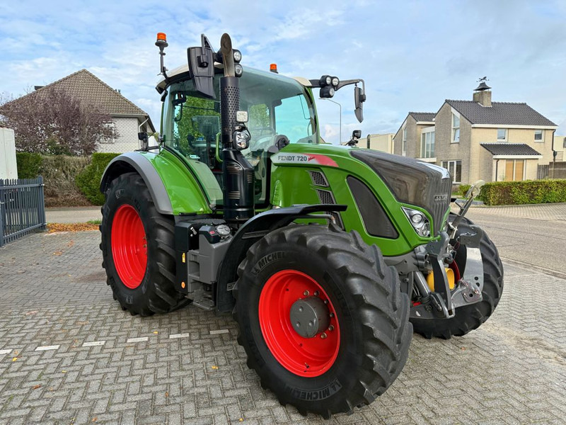 Fendt 720 S4 Vario Profi Plus - Tracteur agricole: photos 4 Fendt 720 S4 Vario Profi Plus - Tracteur agricole: photos 4