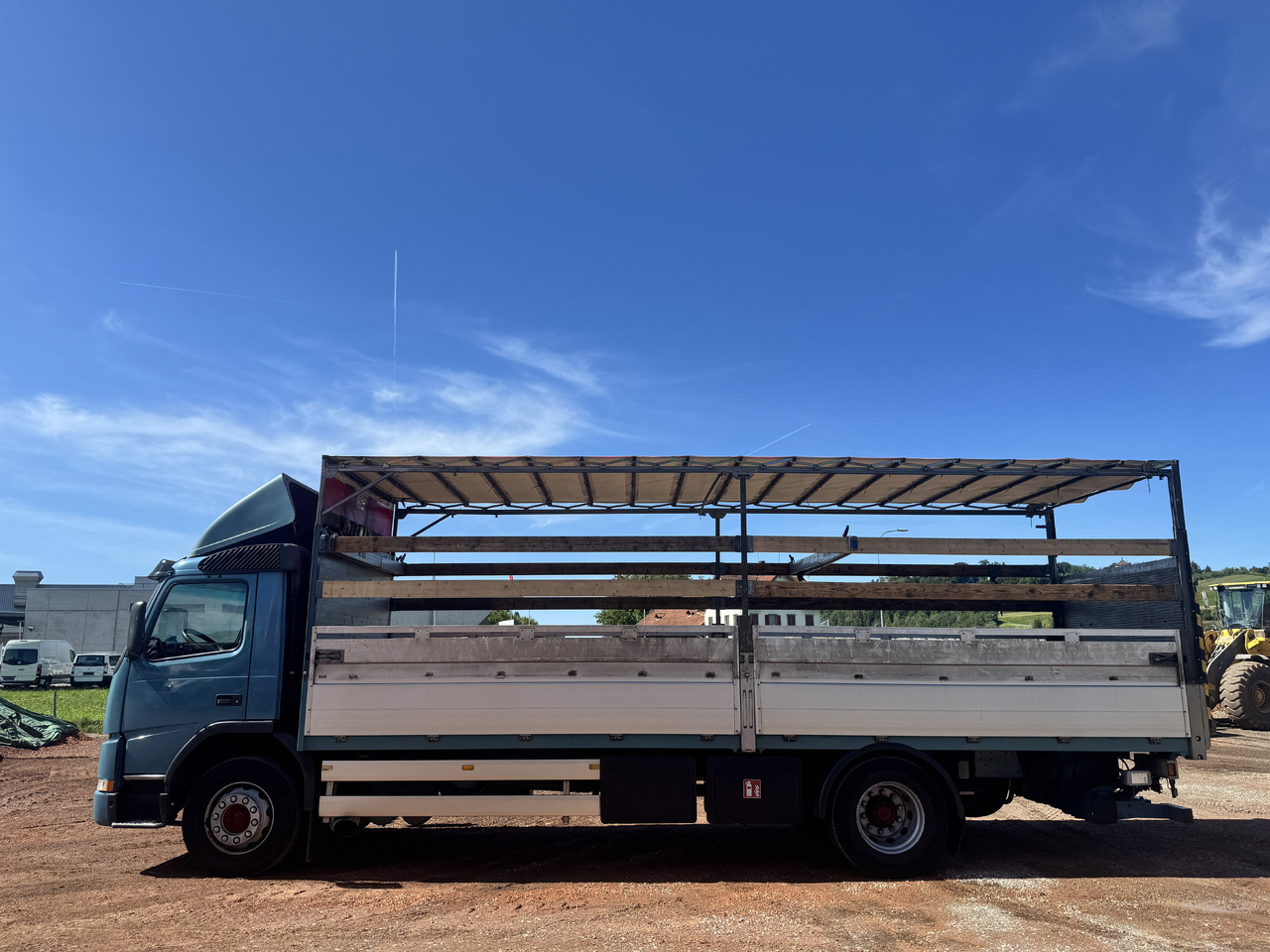 VOLVO FM7-290 4x2 Blache-Hebebühne - Camion à rideaux coulissants: photos 2 VOLVO FM7-290 4x2 Blache-Hebebühne - Camion à rideaux coulissants: photos 2