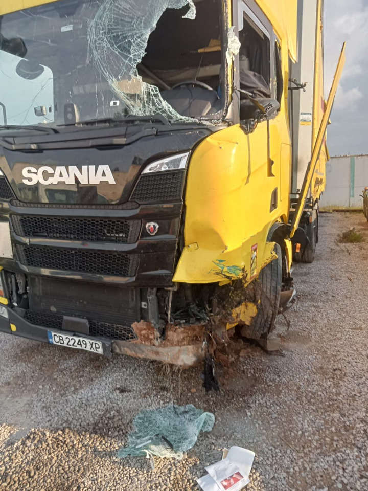 SCANIA R460 SUPER, Location: Villareal, Spain - Tracteur routier: photos 4 SCANIA R460 SUPER, Location: Villareal, Spain - Tracteur routier: photos 4