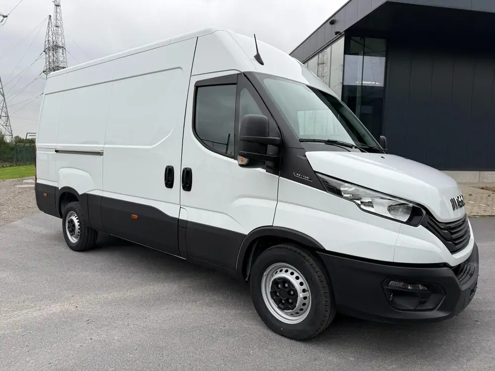 Iveco Daily 35-140 *L3H2*DISPO DE STOCK*Airco*Cruise control - Fourgon utilitaire: photos 2 Iveco Daily 35-140 *L3H2*DISPO DE STOCK*Airco*Cruise control - Fourgon utilitaire: photos 2