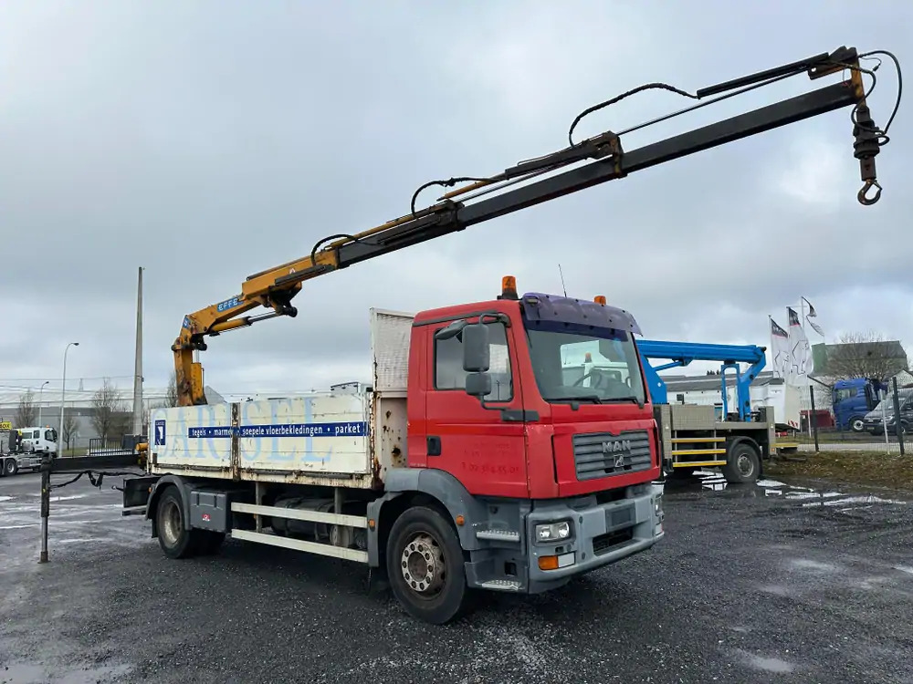 MAN TGM 18.280 *202000 km*Grue EFFER type 120 3 S*PREMIER PROPRIO - Camion grue, Camion plateau: photos 3 MAN TGM 18.280 *202000 km*Grue EFFER type 120 3 S*PREMIER PROPRIO - Camion grue, Camion plateau: photos 3