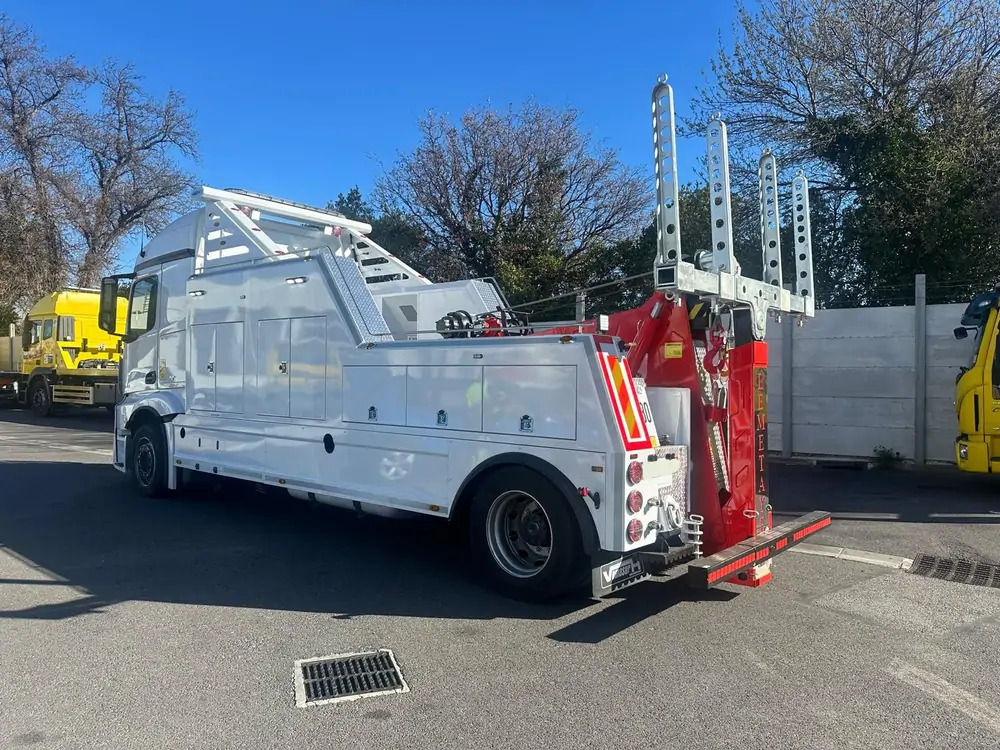 Mercedes-Benz Actros 1943 *NOUVELLE SUPERTRUCTURE GRS 20000 VEMASUR*FULL AIR - Remorqueuse: photos 4 Mercedes-Benz Actros 1943 *NOUVELLE SUPERTRUCTURE GRS 20000 VEMASUR*FULL AIR - Remorqueuse: photos 4