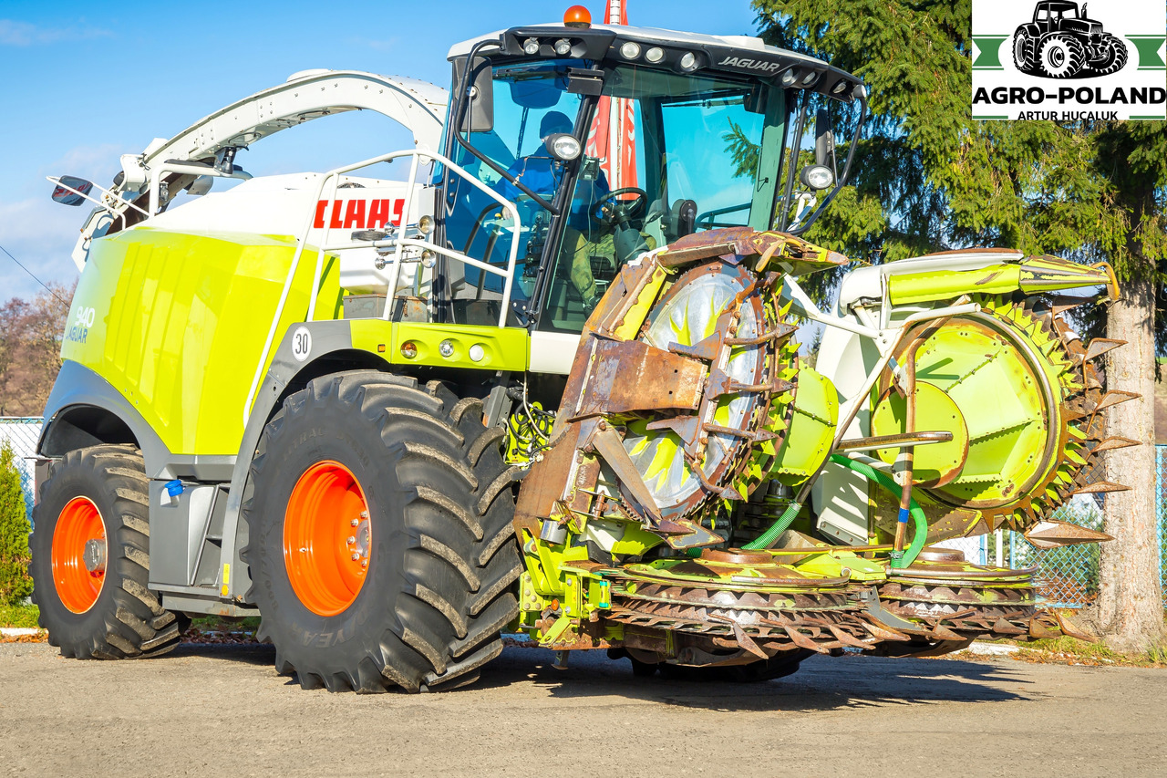 CLAAS JAGUAR 940 - 2014 ROK - 4X4 + ORBIS 600 + PU 300 - Ensileuse: photos 2 CLAAS JAGUAR 940 - 2014 ROK - 4X4 + ORBIS 600 + PU 300 - Ensileuse: photos 2