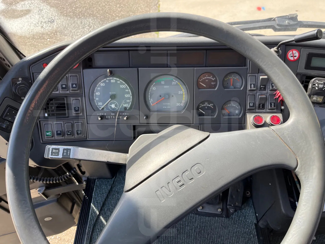 Iveco 380 - Autocar: photos 3 Iveco 380 - Autocar: photos 3