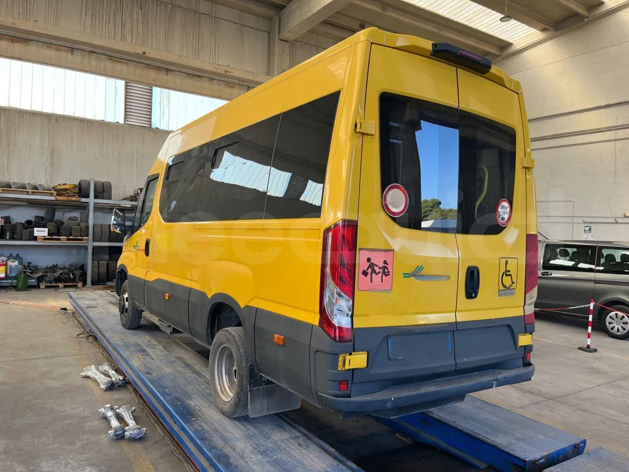 Bus scolaire Iveco Daily: photos 6