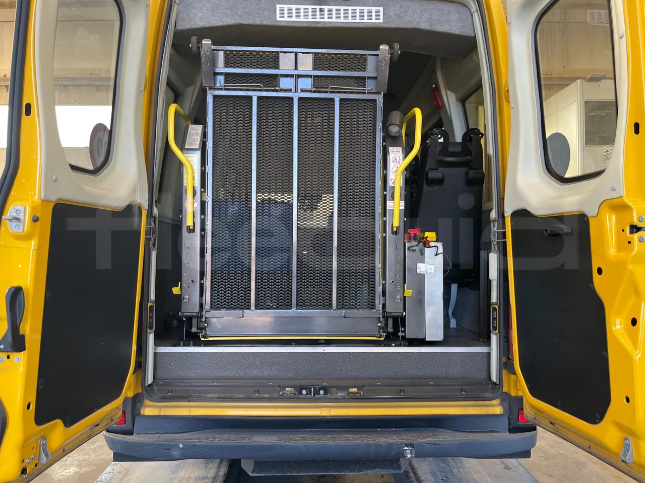 Bus scolaire Iveco Daily: photos 13