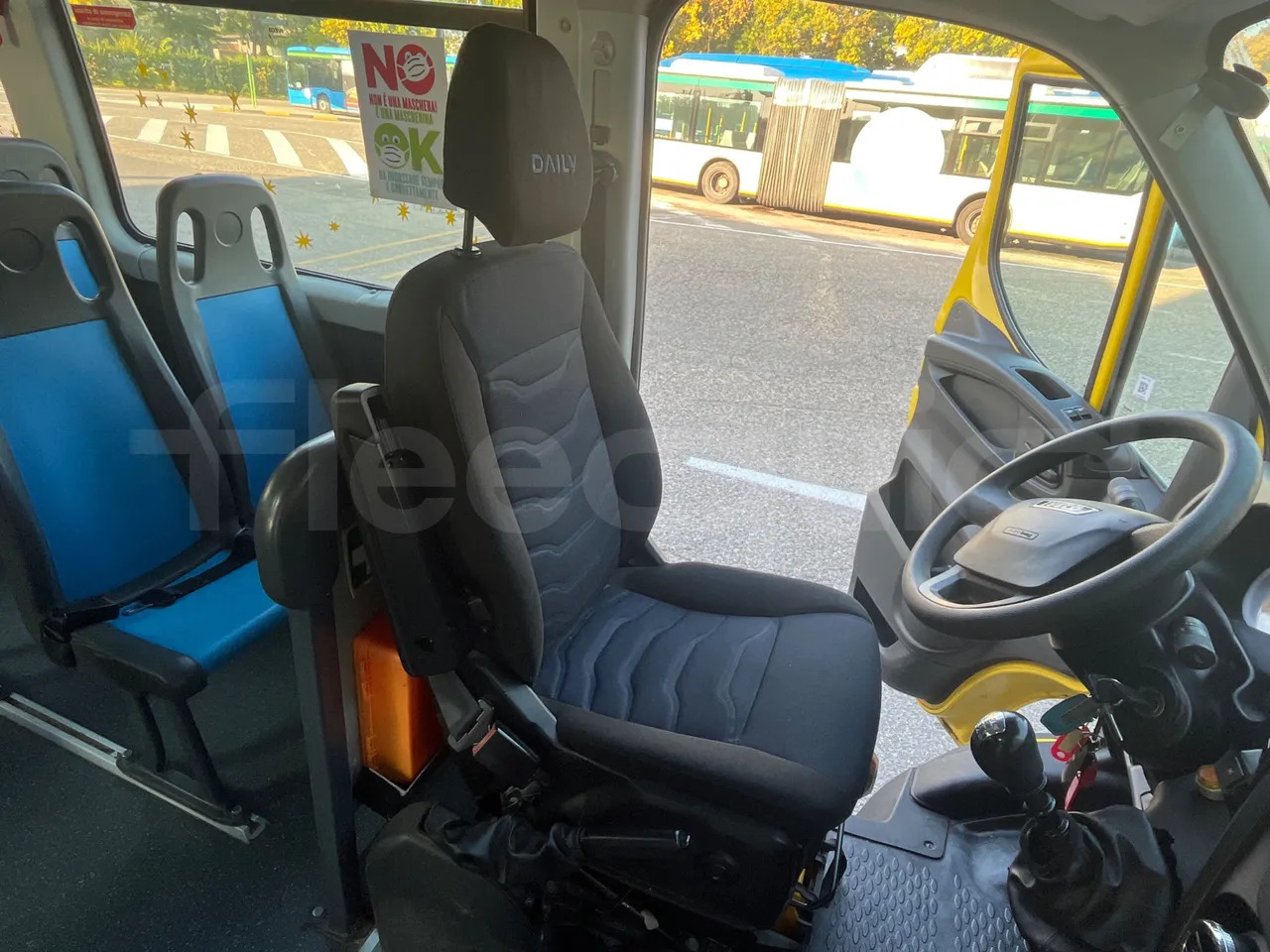 Bus scolaire, Minibus Iveco Daily: photos 17