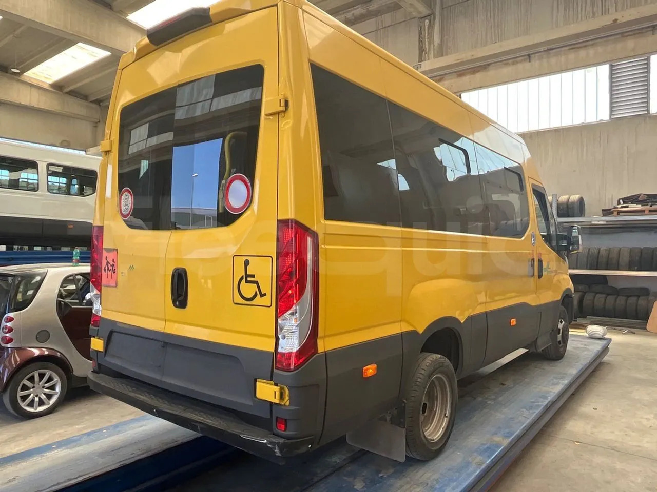 Bus scolaire Iveco Daily: photos 9