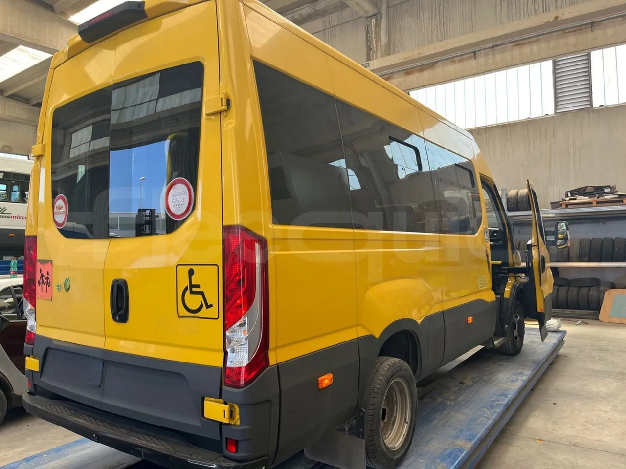 Bus scolaire Iveco Daily: photos 8