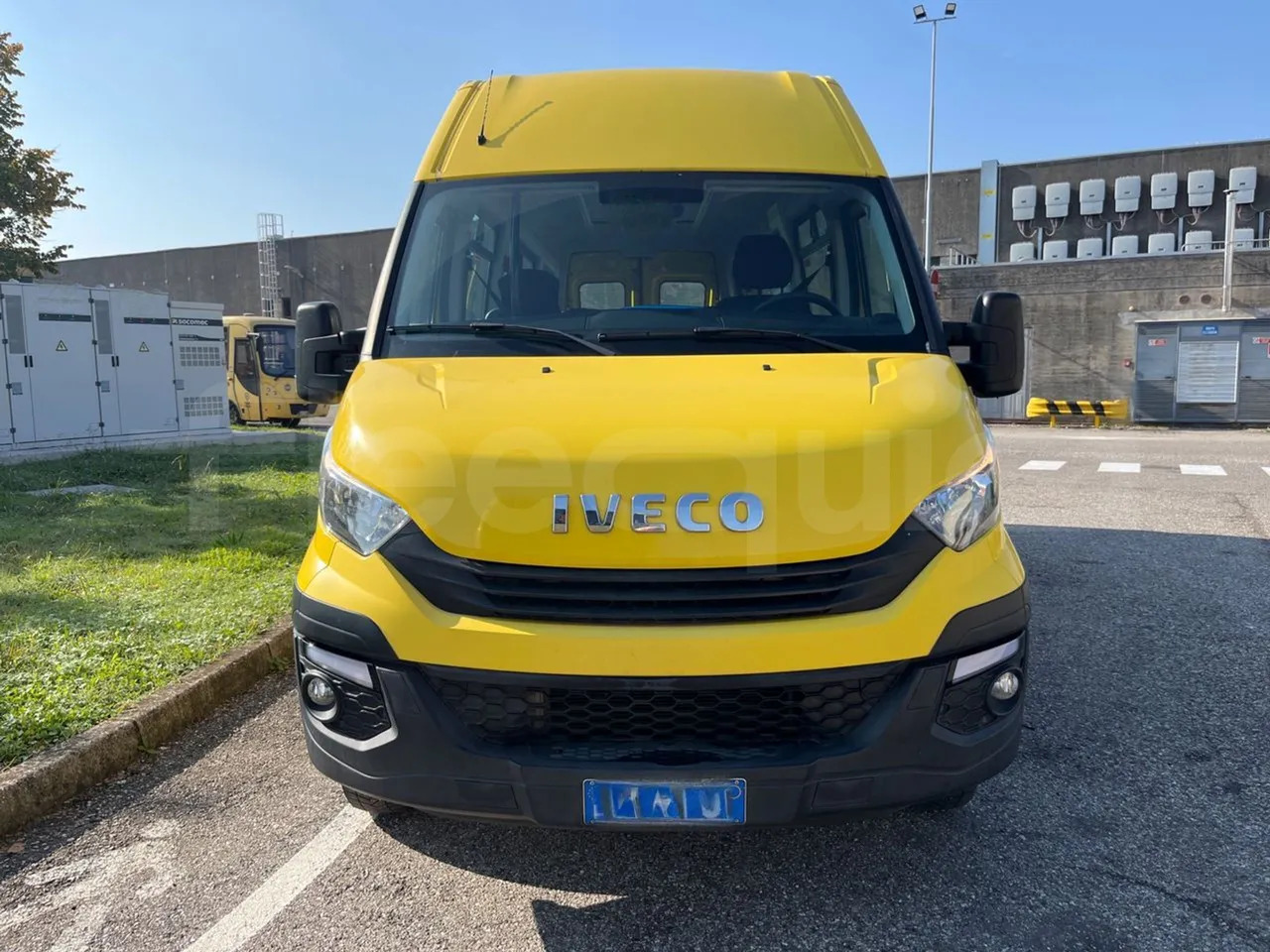 Iveco Daily - Bus scolaire: photos 2 Iveco Daily - Bus scolaire: photos 2