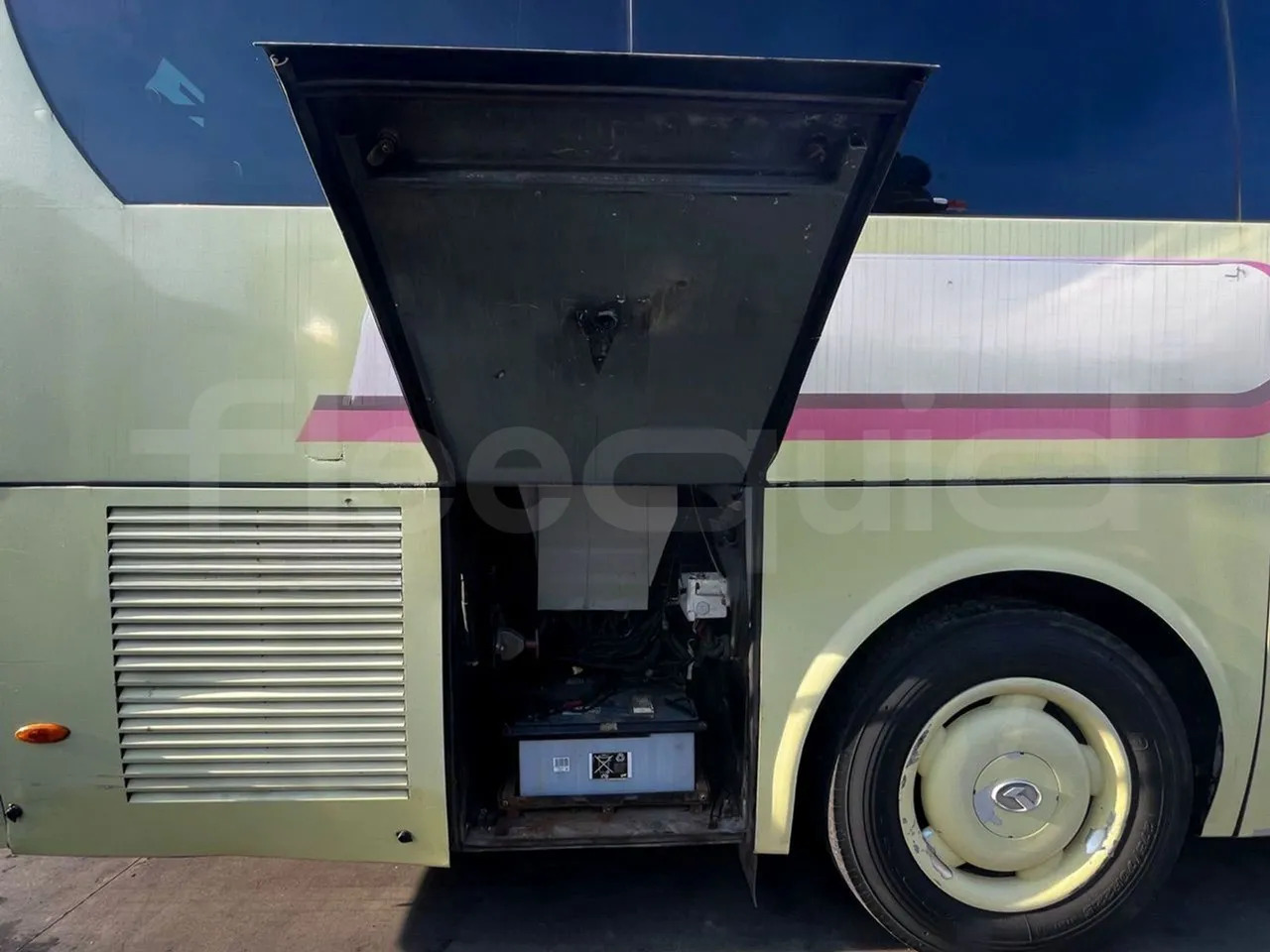 Autocar King Long XMQ6900: photos 11