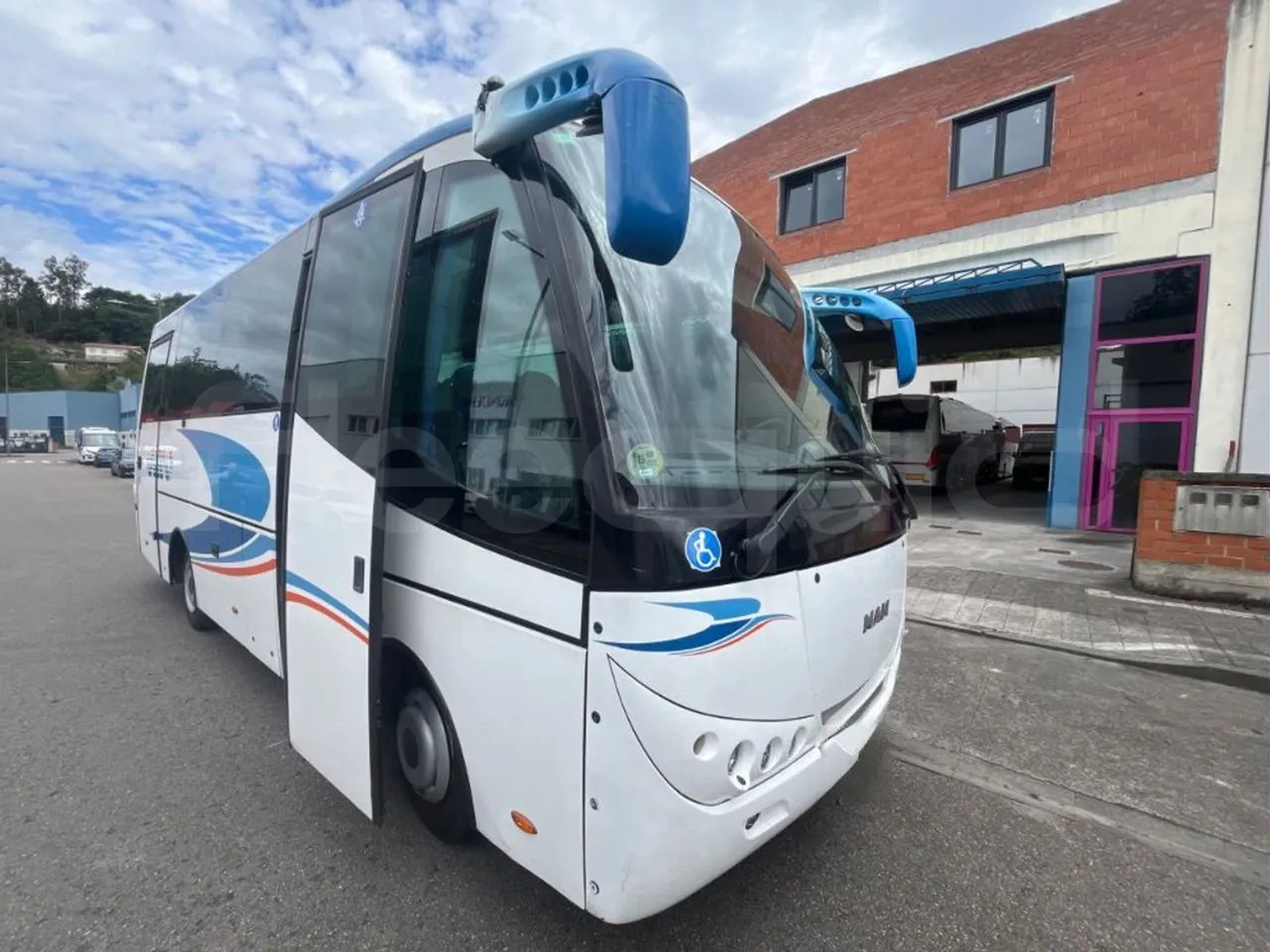 Man Dexon - Autocar: photos 1 Man Dexon - Autocar: photos 1