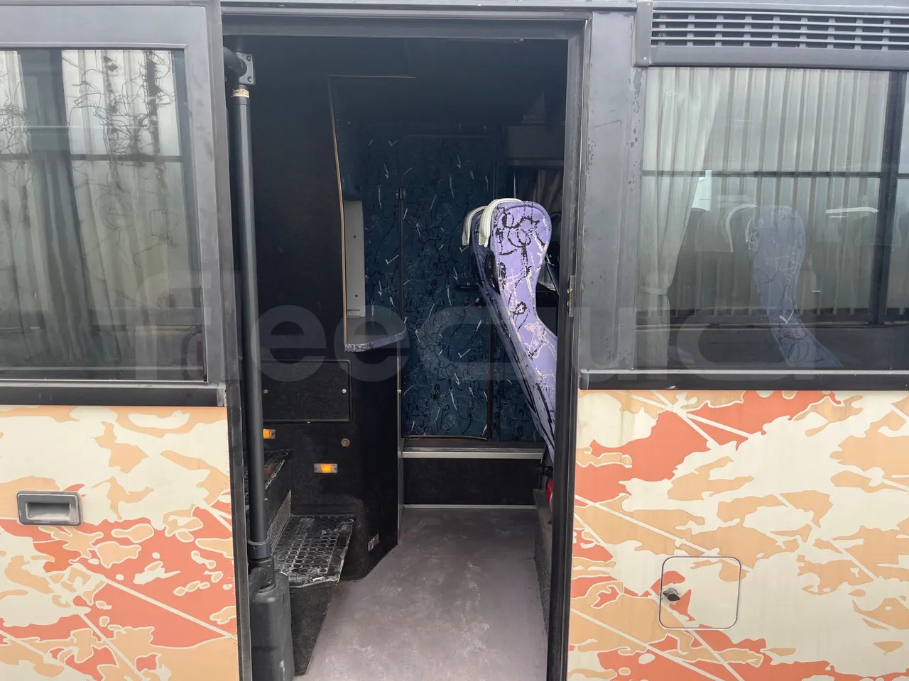 Crédit-bail Setra S328 Setra S328: photos 15 Crédit-bail Setra S328 Setra S328: photos 15