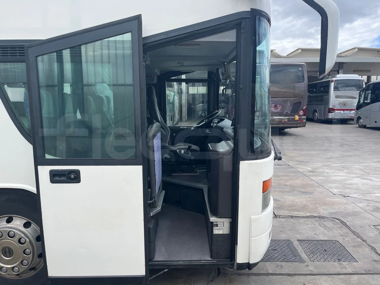 Crédit-bail Setra S328 Setra S328: photos 14 Crédit-bail Setra S328 Setra S328: photos 14