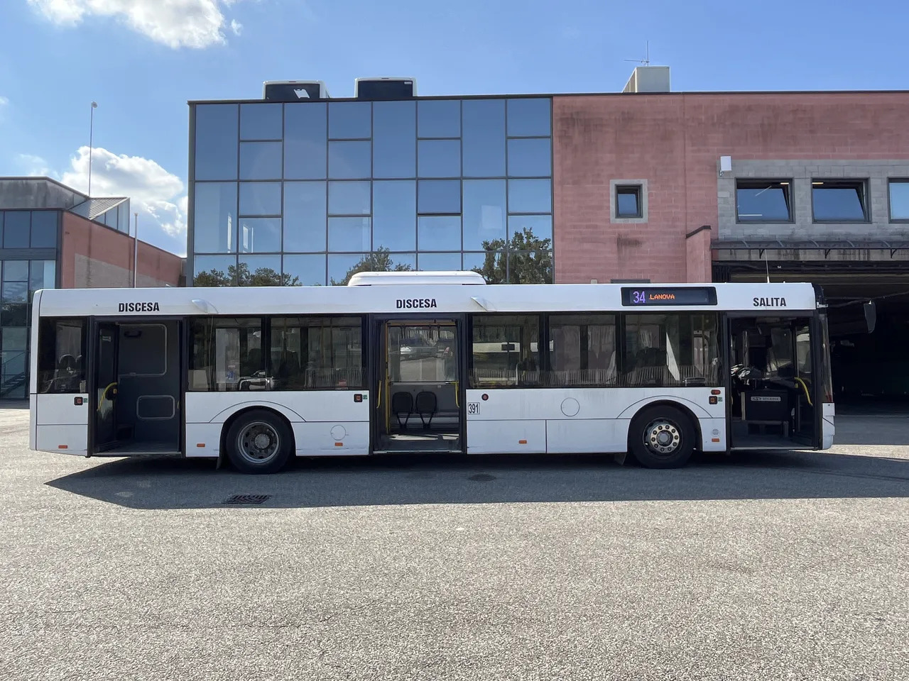 Bus urbain Solaris Urbino: photos 11