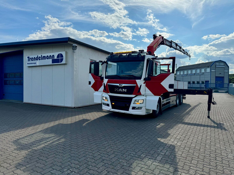MAN TGS 26.460 6x2 Lenk-Liftachse Palfingerkran PK 22002 hi Fahrerha - Camion plateau, Camion grue: photos 1 MAN TGS 26.460 6x2 Lenk-Liftachse Palfingerkran PK 22002 hi Fahrerha - Camion plateau, Camion grue: photos 1