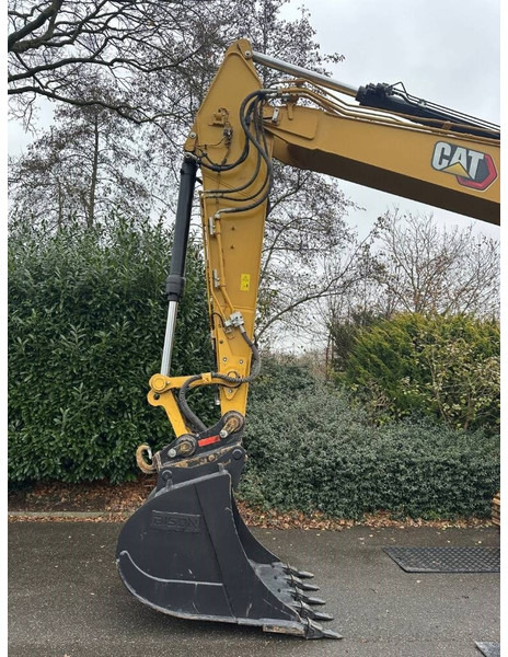 Cat 323 - Pelle sur chenille: photos 4 Cat 323 - Pelle sur chenille: photos 4