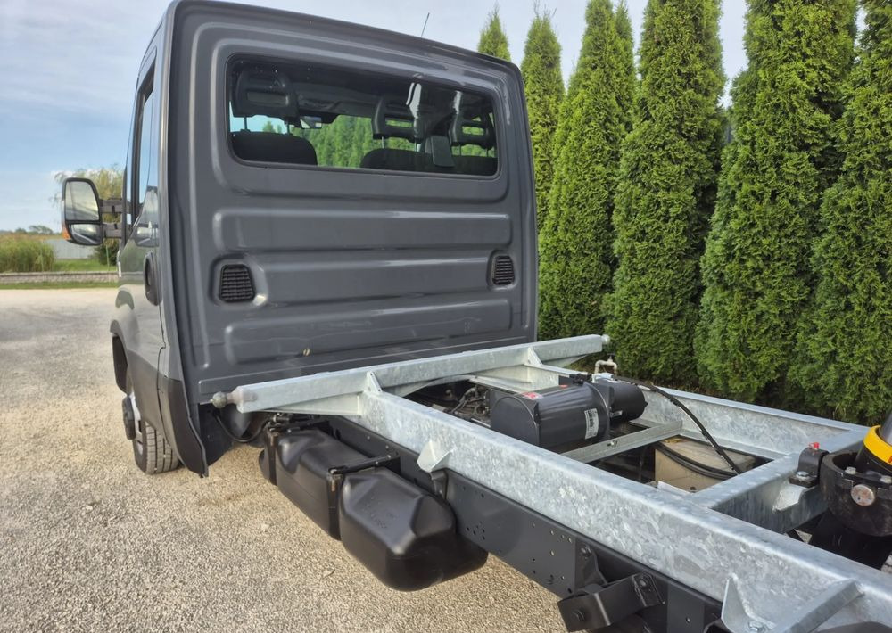 Iveco 35C15 3.0 150KM - Véhicule utilitaire benne: photos 4 Iveco 35C15 3.0 150KM - Véhicule utilitaire benne: photos 4