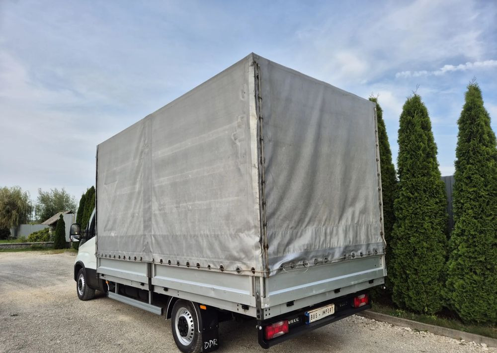 Iveco 35s14 140KM - Véhicule utilitaire plateau baché: photos 3 Iveco 35s14 140KM - Véhicule utilitaire plateau baché: photos 3