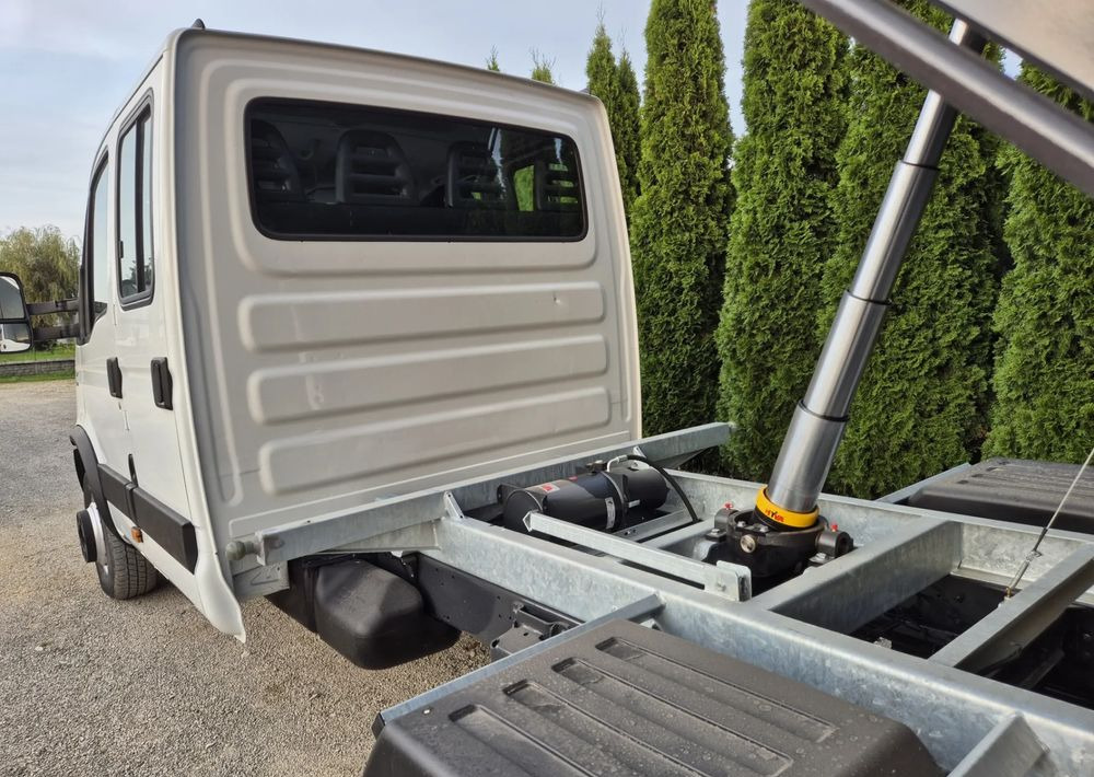 Iveco 60c17 50C15 35C15 / 3.0 170KM - Véhicule utilitaire benne: photos 4 Iveco 60c17 50C15 35C15 / 3.0 170KM - Véhicule utilitaire benne: photos 4