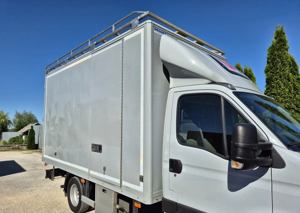 Kontener 8 palet Iveco, wysoki 230cm, bagażnik dachowy, regały, stan idealny! - Carrosserie fourgon: photos 2 Kontener 8 palet Iveco, wysoki 230cm, bagażnik dachowy, regały, stan idealny! - Carrosserie fourgon: photos 2