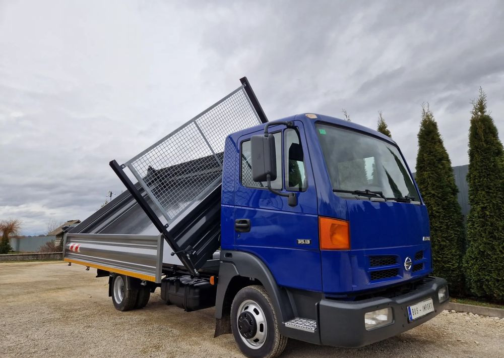 Nissan Atleon 3.0 - Camion benne: photos 3 Nissan Atleon 3.0 - Camion benne: photos 3