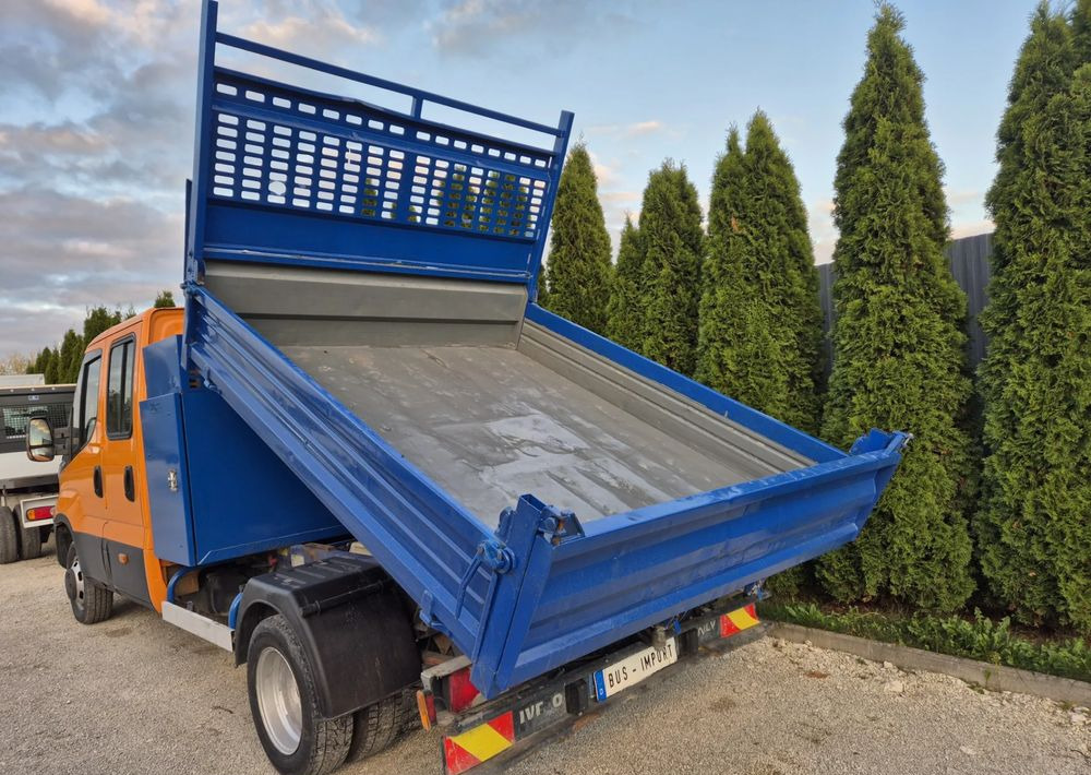 Wywrotka, Wywrot, Kiper 2.4m +skrzynka narzędziowa , 2015 rok. - Benne pour poids lourds: photos 2 Wywrotka, Wywrot, Kiper 2.4m +skrzynka narzędziowa , 2015 rok. - Benne pour poids lourds: photos 2