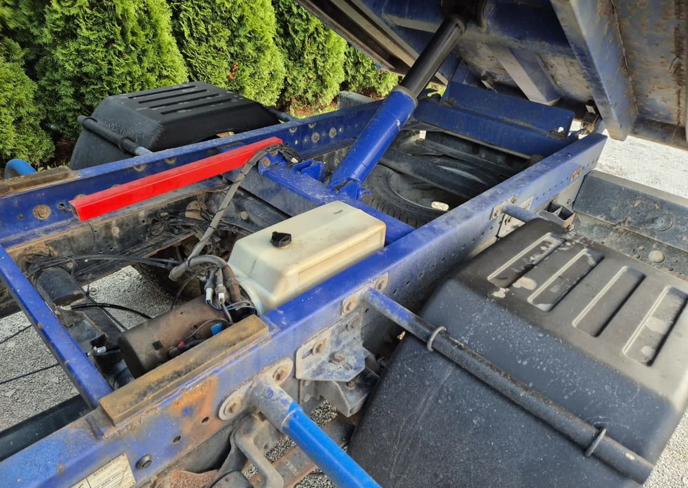 Wywrotka, Wywrot, Kiper 2.4m +skrzynka narzędziowa , 2015 rok. - Benne pour poids lourds: photos 5 Wywrotka, Wywrot, Kiper 2.4m +skrzynka narzędziowa , 2015 rok. - Benne pour poids lourds: photos 5