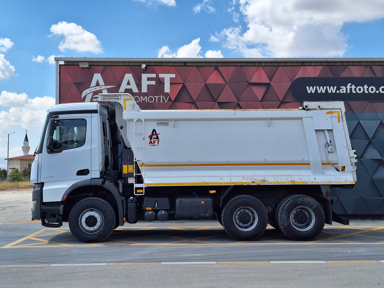 MERCEDES-BENZ AROCS 3345 - Camion benne: photos 5 MERCEDES-BENZ AROCS 3345 - Camion benne: photos 5