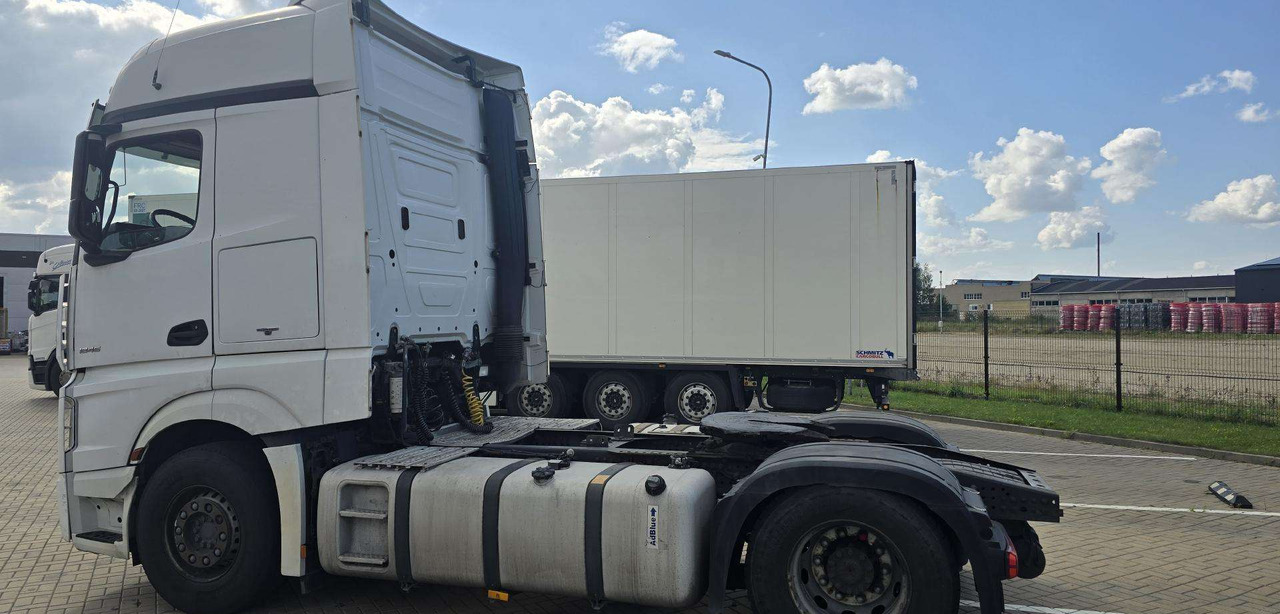 Mercedes-Benz ACTROS - Tracteur routier: photos 3 Mercedes-Benz ACTROS - Tracteur routier: photos 3