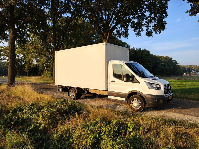 Ford Transit - Fourgon utilitaire: photos 3 Ford Transit - Fourgon utilitaire: photos 3