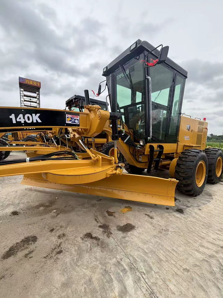 CATERPILLAR 140K moter grader hot sale construction machine - Niveleuse: photos 2 CATERPILLAR 140K moter grader hot sale construction machine - Niveleuse: photos 2