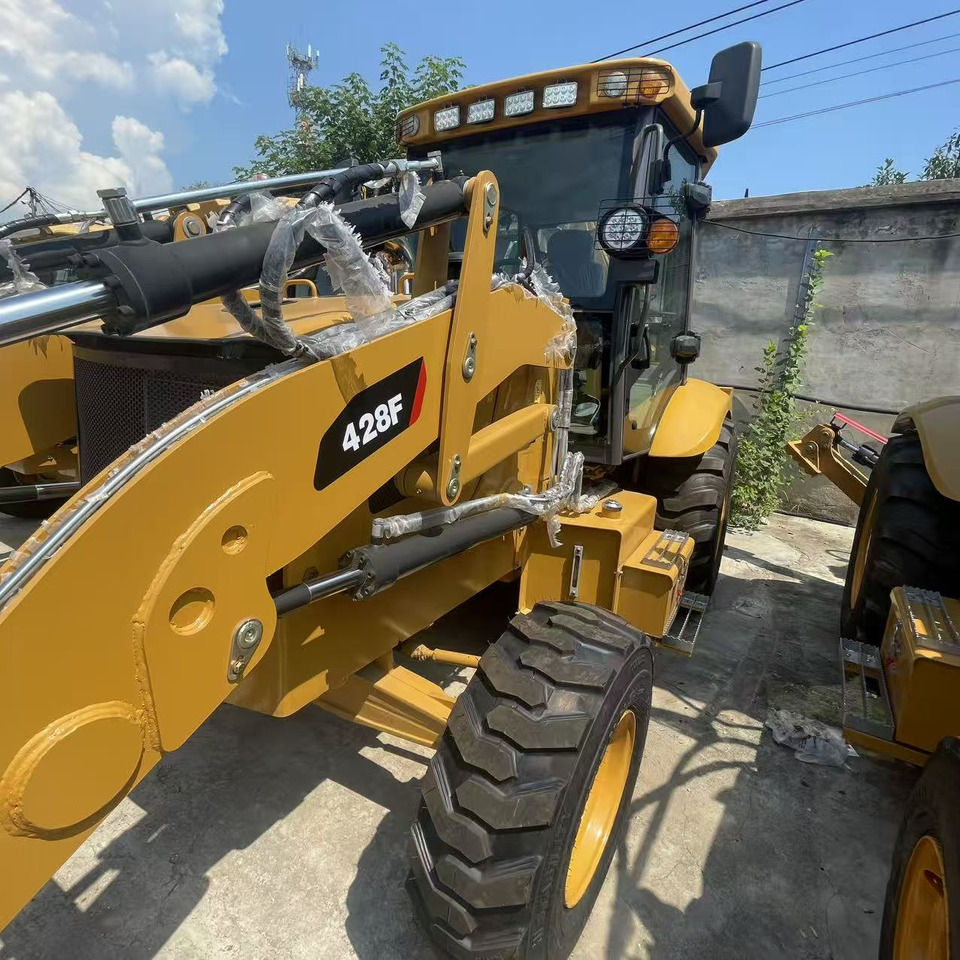 CATERPILLAR 428F backhoe loader powerful jcb - Tractopelle: photos 3 CATERPILLAR 428F backhoe loader powerful jcb - Tractopelle: photos 3
