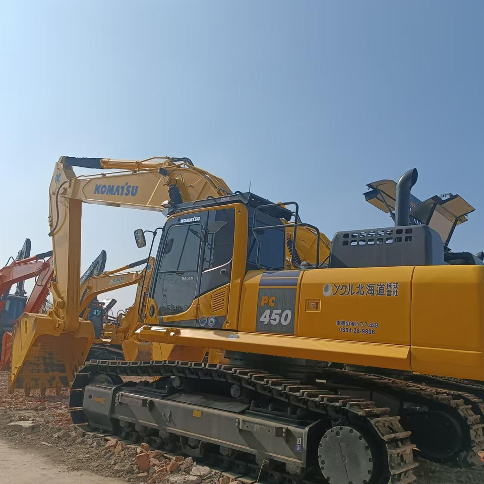 KOMATSU pc450-8 PC450-8 Used Machinery: Fuel-efficient and durable, specially designed for mining/earthwork - Pelle sur chenille: photos 3 KOMATSU pc450-8 PC450-8 Used Machinery: Fuel-efficient and durable, specially designed for mining/earthwork - Pelle sur chenille: photos 3