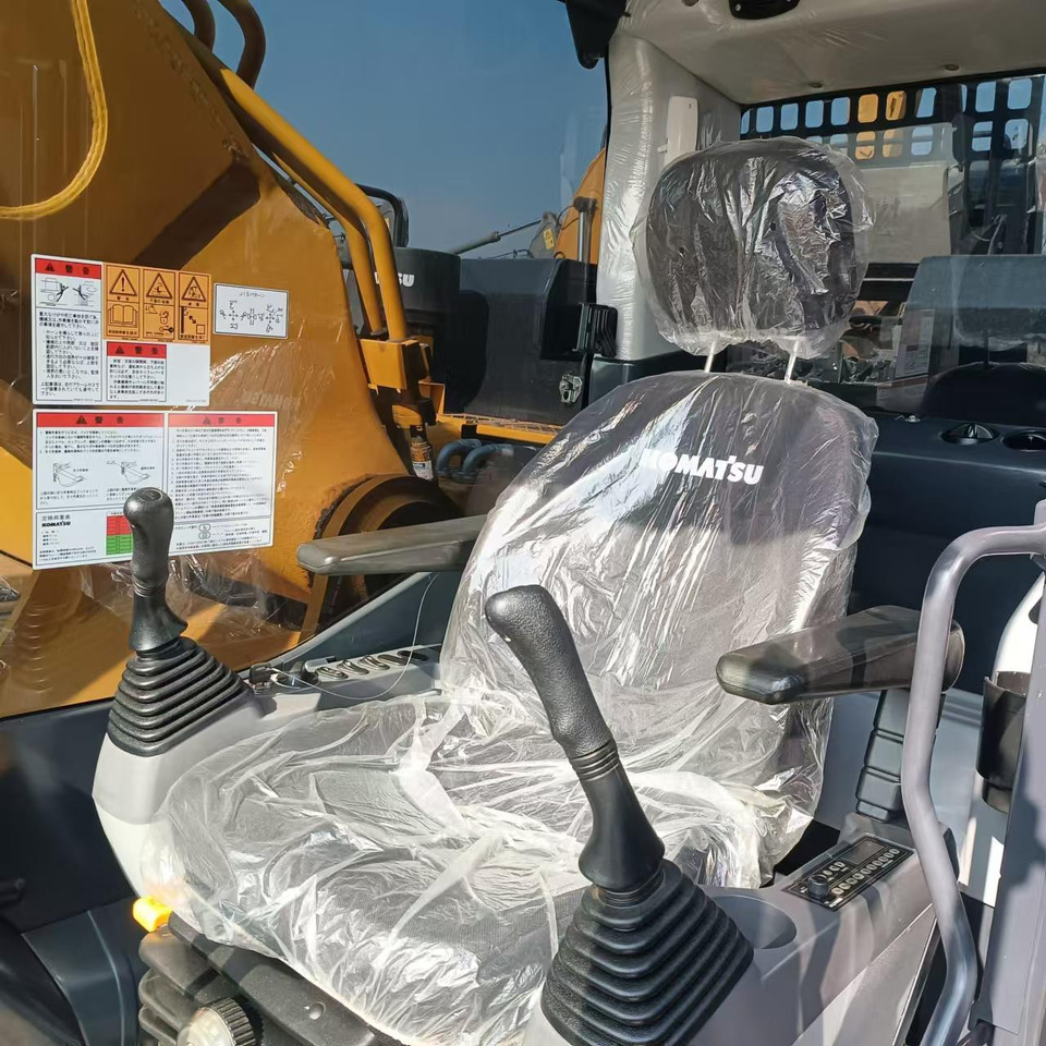 KOMATSU pc450-8 PC450-8 Used Machinery: Fuel-efficient and durable, specially designed for mining/earthwork - Pelle sur chenille: photos 4 KOMATSU pc450-8 PC450-8 Used Machinery: Fuel-efficient and durable, specially designed for mining/earthwork - Pelle sur chenille: photos 4