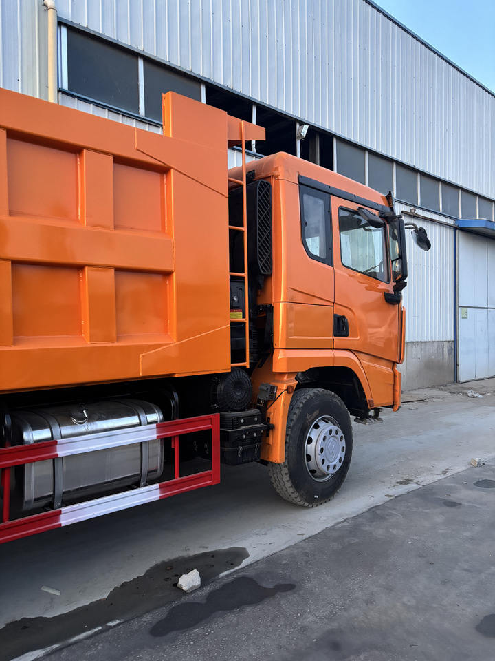 SHACMAN X3000 6x4 dump truck - Tombereau: photos 2 SHACMAN X3000 6x4 dump truck - Tombereau: photos 2