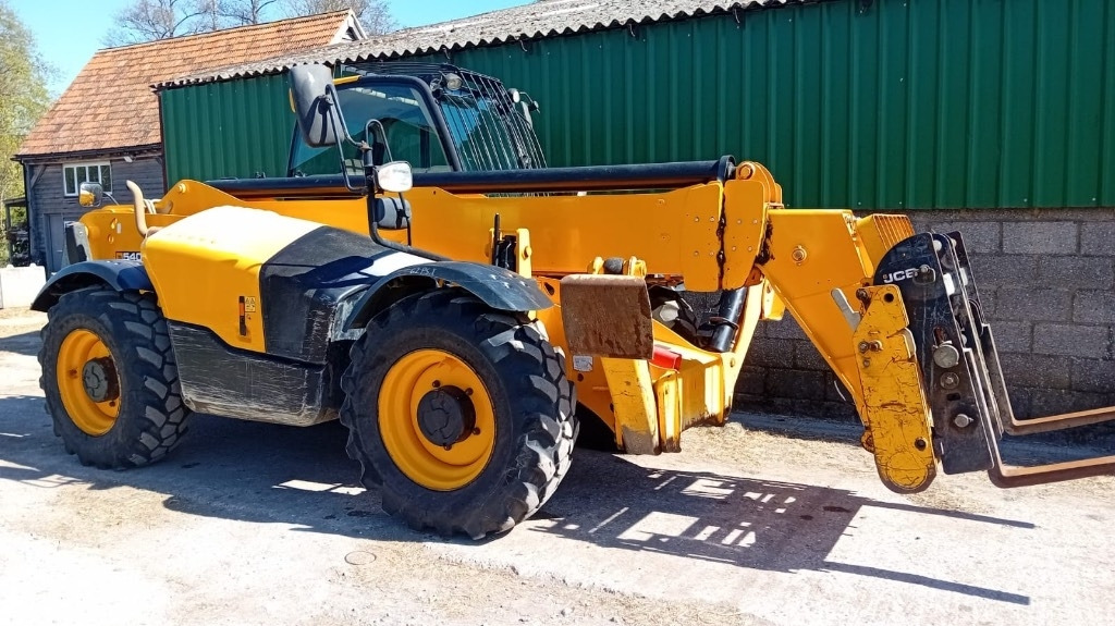 JCB 540-140 - Chariot télescopique: photos 1 JCB 540-140 - Chariot télescopique: photos 1