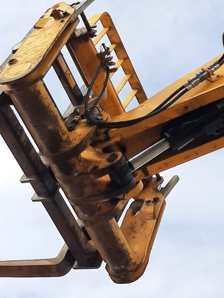 JCB 540-140  - Chariot télescopique: photos 4 JCB 540-140  - Chariot télescopique: photos 4