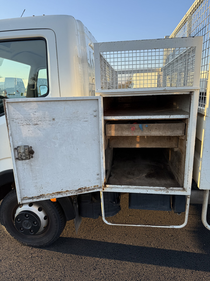 NISSAN CABSTAR 35.11 - Véhicule utilitaire benne: photos 5 NISSAN CABSTAR 35.11 - Véhicule utilitaire benne: photos 5