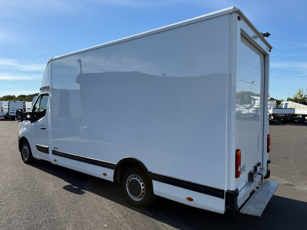 RENAULT MASTER 2.3 DCI 165 Planché Cabine Procar - Fourgon: photos 4 RENAULT MASTER 2.3 DCI 165 Planché Cabine Procar - Fourgon: photos 4