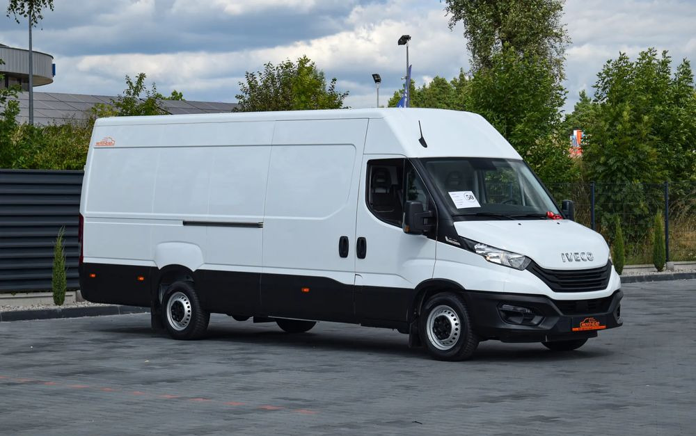 Iveco DAILY MAXI 35S16 / 2.3 - 160 KM / AUTOMAT HI-MATIC / NOWY MODEL / 3 OSOBY / DOSTAWCZE / BLASZAK / KLIMA / 2023 / SERWISOWANY / SPROWADZONY Z NIEMIEC - Fourgon utilitaire: photos 3 Iveco DAILY MAXI 35S16 / 2.3 - 160 KM / AUTOMAT HI-MATIC / NOWY MODEL / 3 OSOBY / DOSTAWCZE / BLASZAK / KLIMA / 2023 / SERWISOWANY / SPROWADZONY Z NIEMIEC - Fourgon utilitaire: photos 3