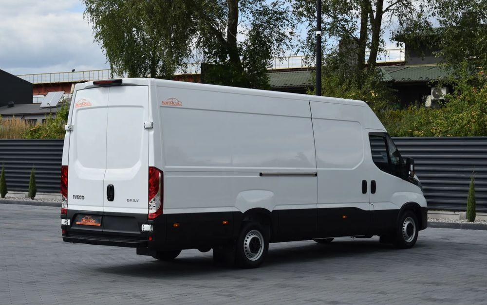 Iveco DAILY MAXI 35S16 / 2.3 - 160 KM / AUTOMAT HI-MATIC / NOWY MODEL / 3 OSOBY / DOSTAWCZE / BLASZAK / KLIMA / 2023 / SERWISOWANY / SPROWADZONY Z NIEMIEC - Fourgon utilitaire: photos 5 Iveco DAILY MAXI 35S16 / 2.3 - 160 KM / AUTOMAT HI-MATIC / NOWY MODEL / 3 OSOBY / DOSTAWCZE / BLASZAK / KLIMA / 2023 / SERWISOWANY / SPROWADZONY Z NIEMIEC - Fourgon utilitaire: photos 5