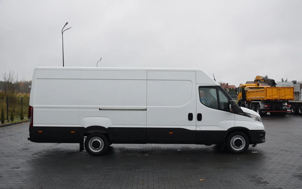Iveco DAILY MAXI 35S16 / 2.3 - 160 KM / NOWY MODEL / 3 OSOBY / DOSTAWCZE / BLASZAK / KLIMA / CZUJNIKI COFANIA / TRYB CITY-ECO / 2023 / SERWISOWANY / SPROWADZONY Z NIEMIEC - Fourgon utilitaire: photos 4 Iveco DAILY MAXI 35S16 / 2.3 - 160 KM / NOWY MODEL / 3 OSOBY / DOSTAWCZE / BLASZAK / KLIMA / CZUJNIKI COFANIA / TRYB CITY-ECO / 2023 / SERWISOWANY / SPROWADZONY Z NIEMIEC - Fourgon utilitaire: photos 4