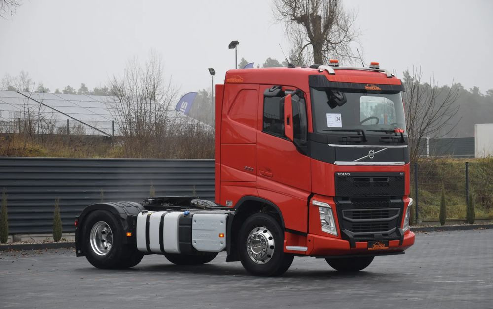 Volvo FH500 / NISKA KABINA / HYDRAULIKA / EURO 6 / ACC / LEDY / ALUFELGI / SERWISOWANY / SPROWADZONY - Tracteur routier: photos 3 Volvo FH500 / NISKA KABINA / HYDRAULIKA / EURO 6 / ACC / LEDY / ALUFELGI / SERWISOWANY / SPROWADZONY - Tracteur routier: photos 3