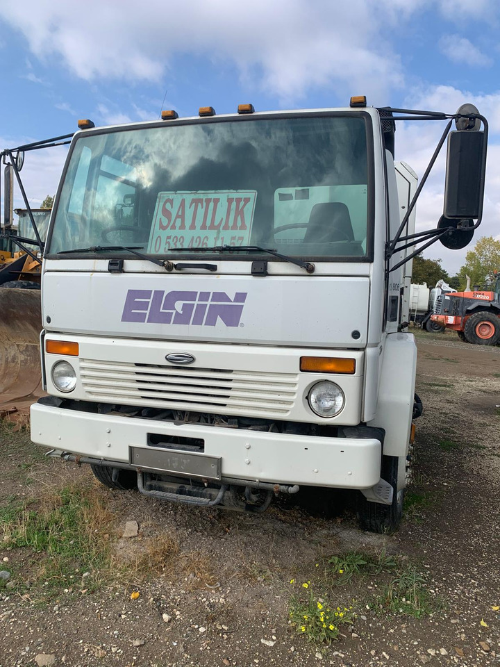 ELGIN GEOVAC VACUUM SWEEPER E TECHNOLOGY - Balayeuse de voirie: photos 1 ELGIN GEOVAC VACUUM SWEEPER E TECHNOLOGY - Balayeuse de voirie: photos 1