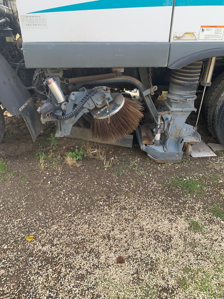 ELGIN GEOVAC VACUUM SWEEPER E TECHNOLOGY - Balayeuse de voirie: photos 5 ELGIN GEOVAC VACUUM SWEEPER E TECHNOLOGY - Balayeuse de voirie: photos 5