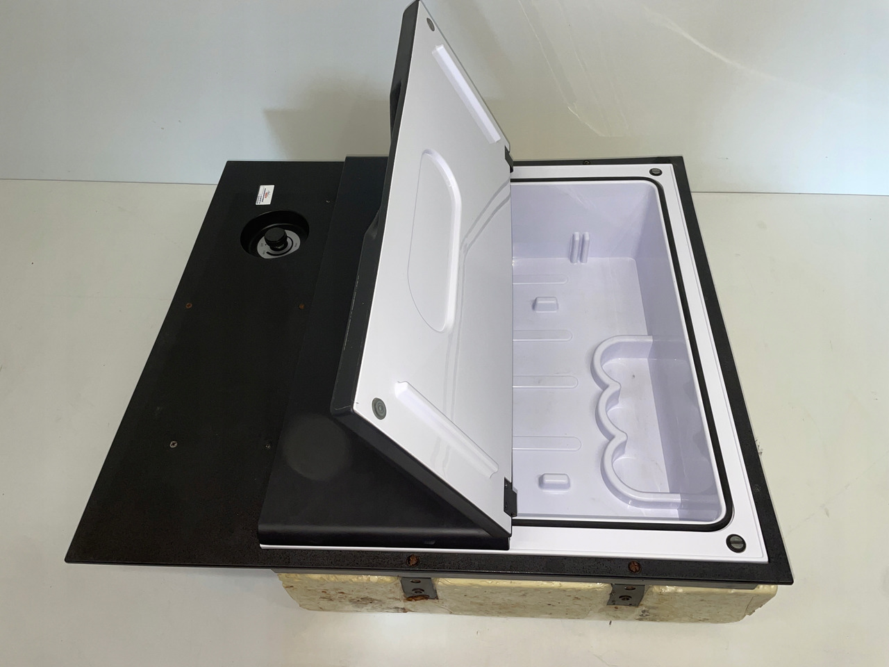 LODÓWKA RENAULT GAMA T RANGE P7484581543/2 - Cabine et intérieur pour Camion: photos 4 LODÓWKA RENAULT GAMA T RANGE P7484581543/2 - Cabine et intérieur pour Camion: photos 4