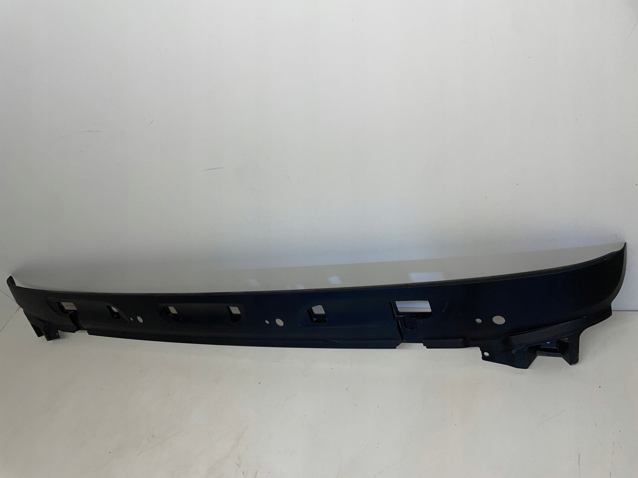 PODSZYBIE DAF MASKOWNICA OSŁONA DAF XF EURO 6 1940691 - Pare-brise pour Camion: photos 3 PODSZYBIE DAF MASKOWNICA OSŁONA DAF XF EURO 6 1940691 - Pare-brise pour Camion: photos 3