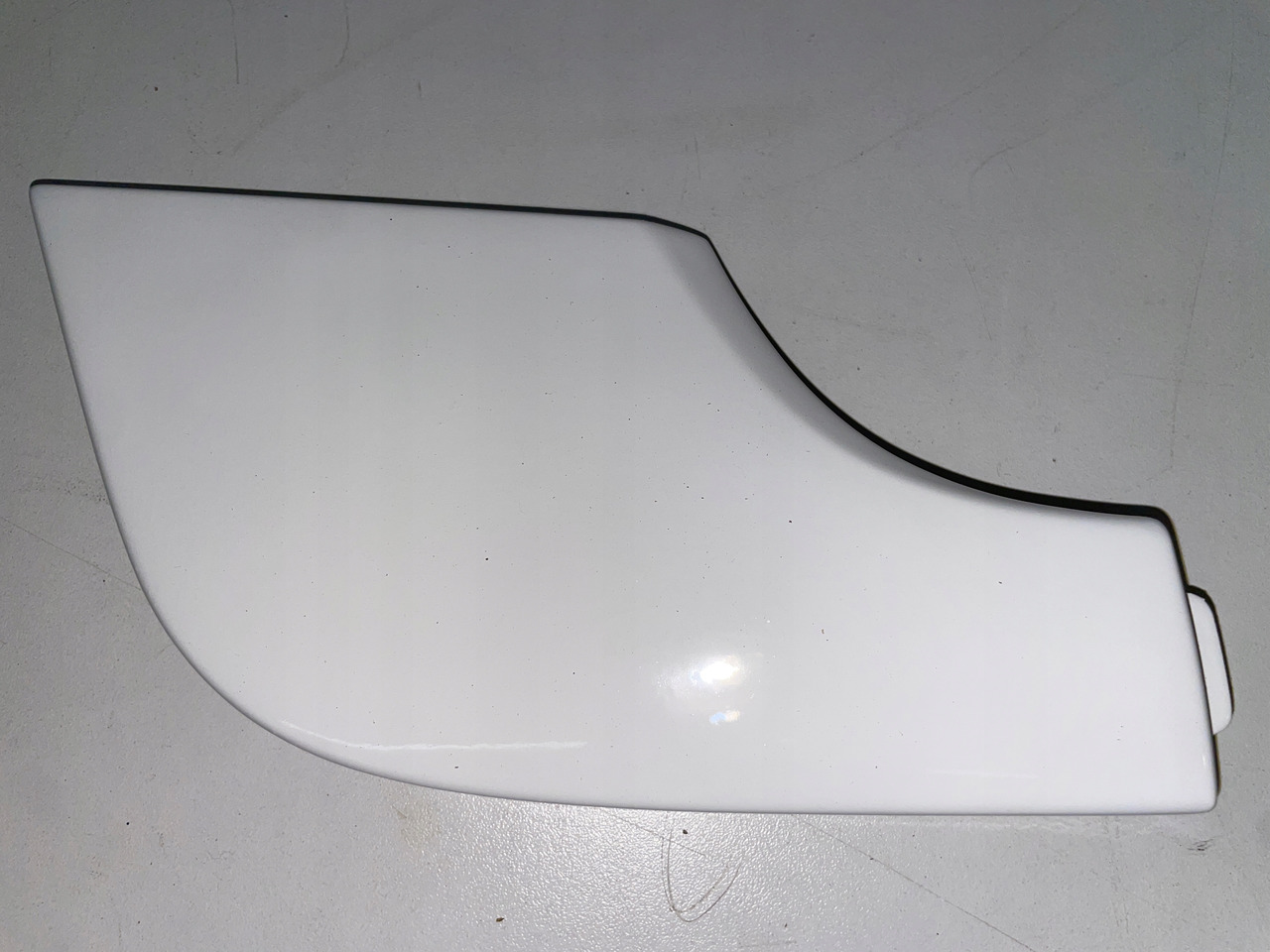 PRAWA ZAŚLEPKA NA HAK MAN TG3 TGX 3 TGX3 81416100994 - Pare-chocs pour Camion: photos 1 PRAWA ZAŚLEPKA NA HAK MAN TG3 TGX 3 TGX3 81416100994 - Pare-chocs pour Camion: photos 1